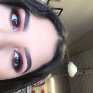 Meet your Posher, Dominique